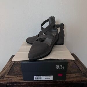 EILEEN FISHER  Womens Bovery TN Graphite Wedge 8m